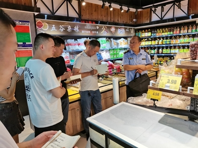 羅山縣市場監管局舉行食品銷售領域“四化”建設現場培訓會